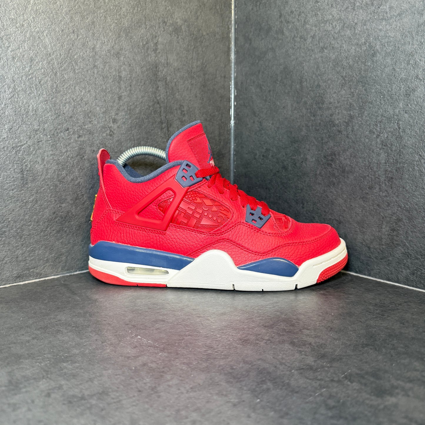 Jordan 4 - UK5.5 GS