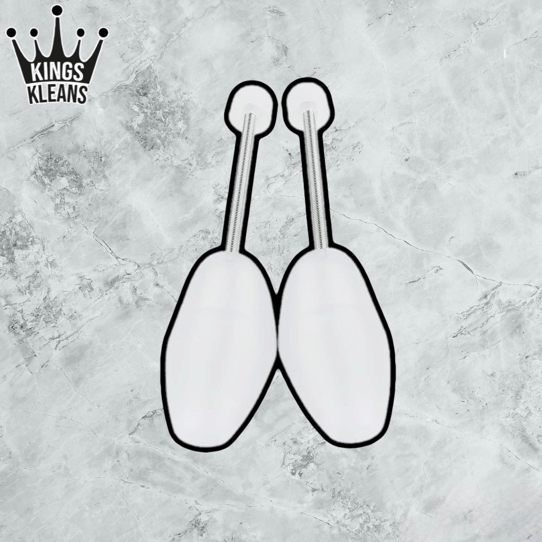 SHOE TREES