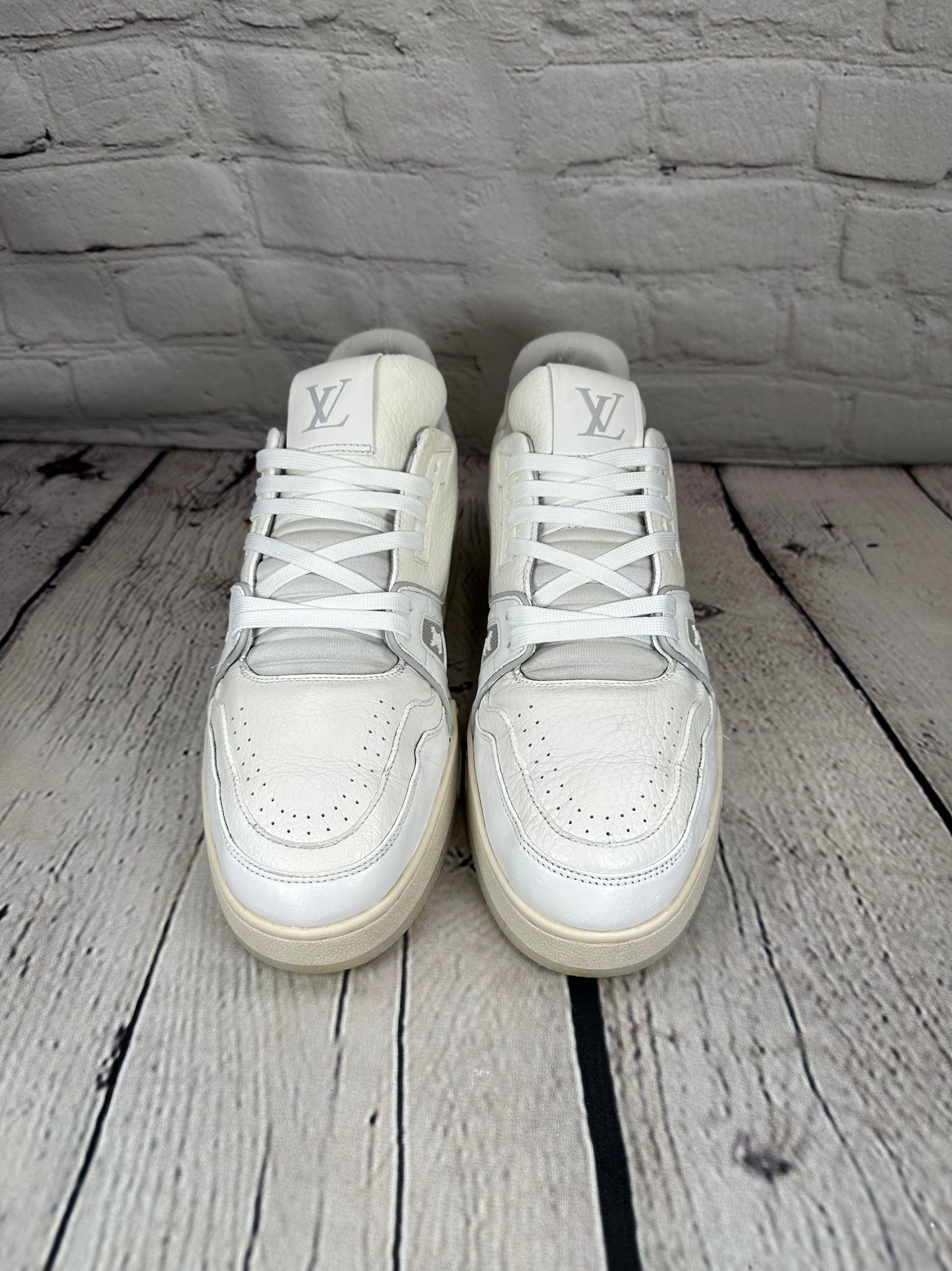 Louis Vuitton Trainers UK8 (FITS UK9)